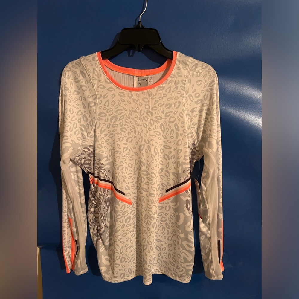 Lucky in Love tennis Athletic top size L